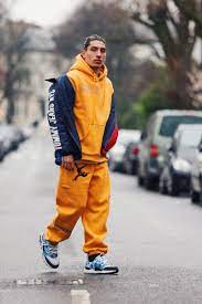 The spain international is watching the burnley match from the stands. Arsenal S Hector Bellerin Style How To Dress Like The World S Most Fashionable Footballer His Style Luxury London