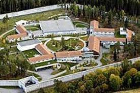Ringerike fengsel) is located in ringerike municipality, just south of the small town of tyristrand, norway, not far from tyrifjorden. Tortur Kritikk Mot Norsk Fengsel