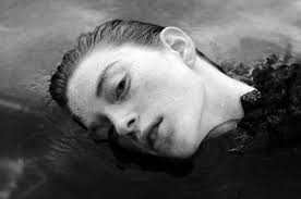 Podcast: To Be or Olivia Bee