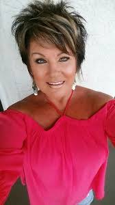 Linda Mooneyham's Instagram, Twitter & Facebook