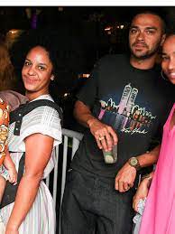 Jump to navigation jump to search. Jesse Williams Aryn Drake Lee Divorcing Couple Breaks Up After 5 Years Hollywood Life
