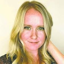 Carmen Hackett's Instagram, Twitter & Facebook