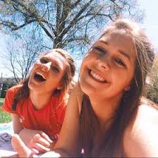 Nellie Schmidt (nellschmidt)