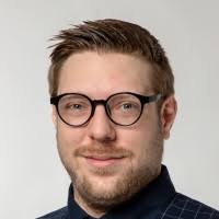 100+ perfiles de «Spitz»