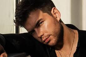 Quién es Luke Newton, el actor que hace de Colin en Bridgerton: biografía,  carrera y fotos