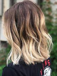 This is a much softer 'ombre', but it will still be easy to maintain if you have darker hair. Ombre Bayalage Hair Shorthair Texture Blonde Blondebalayage Blonde Osgoodoneilsalon Dallas Fallhair Blonde Hair Tips Blonde Tips Short Hair Styles