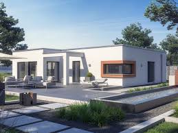 Denn die eingeschossigen häuser überzeugen mit barrierearmem wohnkomfort und offenen wohnkonzepten. Bauhaus Bungalow Modern Mit Flachdach Architektur Wintergarten Erker Haus Ebenerdig Bauen Ideen Fertighaus Fertighaus Bungalow Bungalow Grundriss Bungalow
