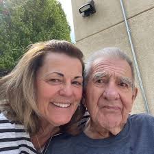 I guess when you're a star you carry no cash. Not even $5... Sign for  everything. Have them send a bill. Have your accountant cut checks. Sign.  Then have your secretary mail