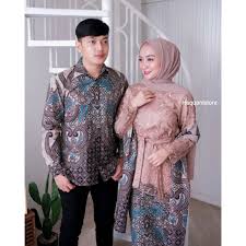 Simak inspirasi ootd andalan keluarga. Harga Baju Couple Kondangan Terbaik Batik Pakaian Wanita Agustus 2021 Shopee Indonesia