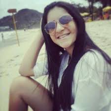 Caroline Moretti (@eufofaa)