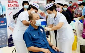 Mampu cawangan sabah, jabatan perdana menteri, aras 7, blok a, kompleks pentadbiran kerajaan persekutuan sabah, jalan sulaman ums, peti surat 11519, 88400 kota kinabalu, sabah. Hajiji Terawal Terima Vaksin Di Sabah Free Malaysia Today Fmt