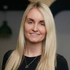 Hi everyone 👋🏼 I'm looking for an Internal Recruiter to support me on…