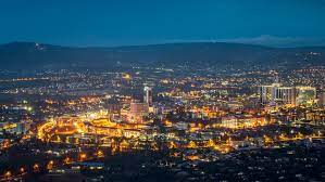 И суахили rwanda), официальное название — респу́блика руа́нда (руанда repubulika y'u rwanda, англ. Rolling Into The Age Of E Mobility 2020 Siemens Global