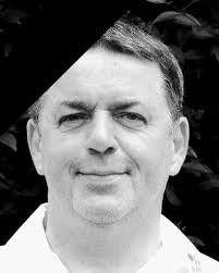 Trauer um Frank Marks Frank Marks war nicht nur langjähriger Vorsitzender  unseres Stadtrivalen VfB Solingen, sondern darüber hinaus auch eine  prägende Persönlichkeit im Solinger Fußball. Unser Mitgefühl gilt der  Familie, den Angehörigen