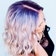 Hair color processes on these sections differently. Shadow Roots Are The Latest Slummy Chic Beauty Trend But It S Only For The Brave Hair Cabelos Pintados Cabelo Cabelo Colorido
