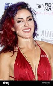 Cara Mckenzie's Instagram, Twitter & Facebook