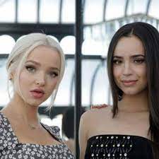 Dove cameron, sofia carson, & jordin sparks close out the hocus pocus 25th anniversary halloween bash with an electrifying rendition of hocus pocus classic,. Dove Cameron Sofia Carson Dove Cameron Mexico