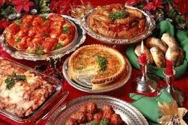 Sometimes referred to as the feast of the seven fishes, not everybody sticks to exactly seven; Italian Christmas Dinner Menu Ideas Sweet Additions Italian Christmas Dinner Italian Christmas Italian Christmas Recipes