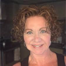 Kari Schrock's Instagram, Twitter & Facebook