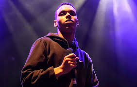 Liss har blandt andet brugt karantænen på deres lisstening sessions live på. Xjlookyjcws 9m