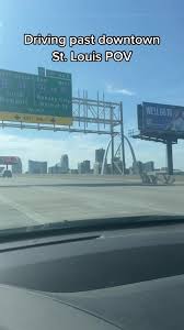 My first time in #Missouri 🤩🥹🤯 #stlouis #travel #roadtrip #geographyjoe  #geography #geographytiktok #downtown #pov #skyline #gatewayarch #city  #urban