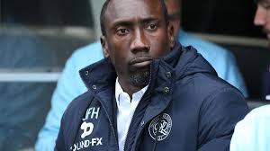Hasselbaink regresa al banquillo del Burton, de la tercera división inglesa