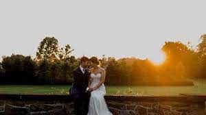 Tips on cut down the wedding decoration costs while flowers make up a majority of the expenses in your decorating budget, there are a number of ways you can cut these costs almost in half. 5 Ways To Cut Wedding Costs Zola Expert Wedding Advice