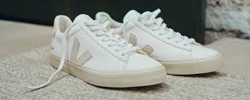 Tipps vor dem kauf sportschuhe sollten beim laufen auf die abrollbewegung abgestimmt sein durch eine dämpfung federn laufschuhe den auftritt beim joggen ab Hochwertige Sneaker Sportschuhe Manufactum