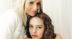 Campolongo Maggiore. Erika e la promessa di Anna, duetto da brividi a The  Voice