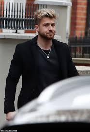 Towie star pete wicks has thrown shade toward his exes megan mckenna and shelby tribble after he revealed he's never been in love. Sam Thompson Fails To Smile Amid Rumors He Has Reunited With Zara Mcdermott Oltnews