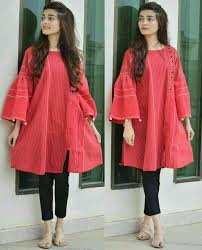 Pin By Kashaf Qamar On Beauty N The Beast In 2020 Stylish Dresses For Girls Simple Pakistani Dresses Girls Frock Design
