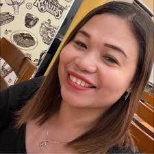 Is she a part of me I've yet to find?" 🎶 Watch Rachel Zegler sing her  heart out in Disney's #SnowWhitePH, now in cinemas. Get tickets here:  https://disney.asia/CoLwH6.