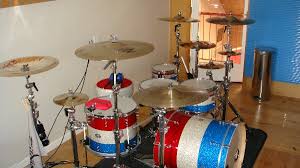 Follow artists like travis barker and get inspired by their gear. Travis Barker Red White Blue Ocdp Kit Djakarta182