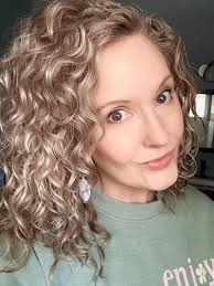 Easy hair care routine for curly hair