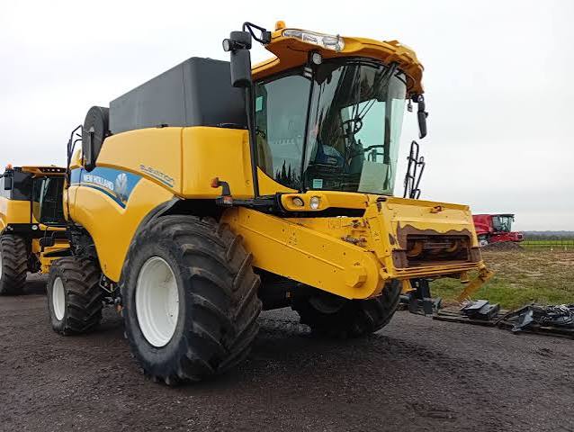 Salford CX8090 Combine