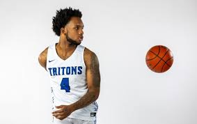 Edmonds Men Improve to 5-0 After Beating Douglas