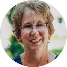 Angela Gwinn's Instagram, Twitter & Facebook