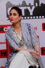 Kareena Kapoor Pictures And Photos Getty Images Kareena Kapoor Photos Beautiful Girl Hd Wallpaper Kareena Kapoor