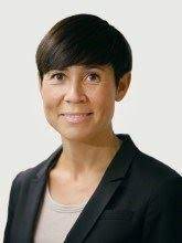 20/10/2017 the minister of foreign affairs is responsible for norwegian foreign policy, the promotion of norway's interests internationally and the work of the foreign service, which includes 101 embassies, permanent missions and delegations, and consulates general. Minister Of Foreign Affairs Ine Eriksen Soreide Regjeringen No