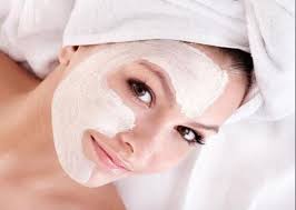 Mix together 2 tablespoon full of gram flour and rice flour along with 3 tablespoon of honey and form a paste. Make A Face Pack Using Rice Flour Face Will Get A Sparkling Glow Newstrack English 1