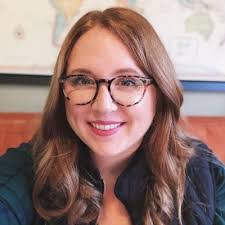 Caitlin Shores's Instagram, Twitter & Facebook