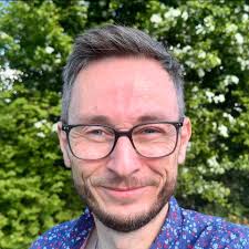 My Luba Mini claims to be stuck. But it's obviously not (see first  picture). This happens different places. I drive it manually half a meter,  but still it claims to be stuck.