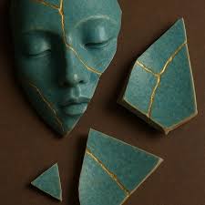 🎭🎲 When did you last time experience such an incredible moment, which you  never imagined it could really happen to you for real? In love there's  always bit of madness. In madness