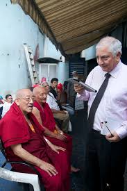 Assisting Khensur Rinpoche Jetsun Lobsang Phende Tsem Rinpoche 3, baig mansion, babulnath rd, dadi sheth wadi, malabar hill, מומבאי, מהרשטרה 400007, भारत. assisting khensur rinpoche jetsun