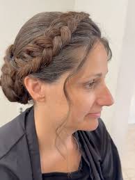 A perfectly melted ombré❤️‍🔥 Heart eyes for this Auburn to copper ombré  hair! These are the colors you'll be seeing more and more of as we creep in  closer to August and