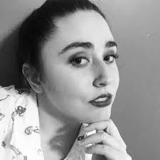 Alexandra Mckenna's Instagram, Twitter & Facebook