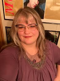 Is there anywhere good to go look at nice Christmas lights near/in highland?