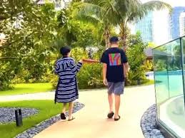 According to nelson canlas' chika minute report on 24 oras weekend, the celebrity couple took their audience down memory lane by singing classic 80's and 90's songs. Jennylyn Mercado And Dennis Trillo S Kids Bond Over Swimming Gma Entertainment