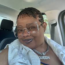 Meka Levett (@mekmek.xlevett) • Facebook