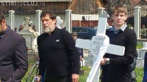 Stirile kanal d 26 04 2017 dor geta popescu condusa pe ultimul drum. Imagini De La Inmormantarea Micutei Alpiniste Dor Geta Popescu Stiri De Cluj